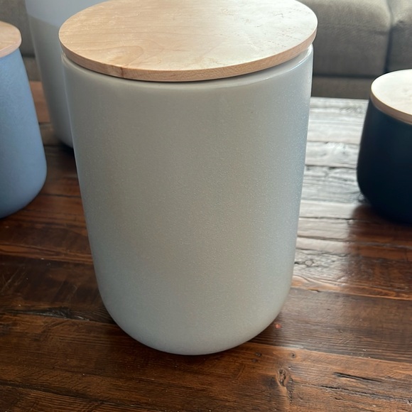 West elm Kaloh stoneware canister - large - Picture 1 of 4